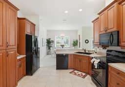 Bayou Vista Retreat - Image 4