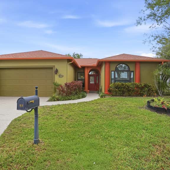 Bayou Vista Retreat - Image 1